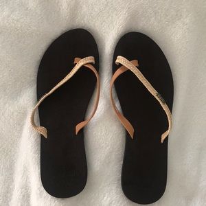 Cute reef sandals, brand new